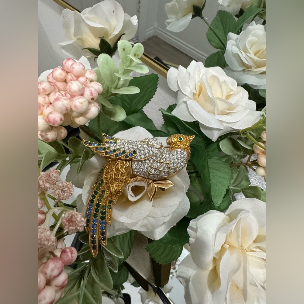 Swarovski Swan Gold Plated Vintage Cockatiel Parrot Brooch and Pin - Picture 7 of 15